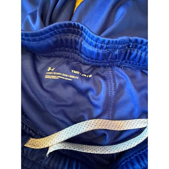 UNDER ARMOUR youth Medoum YM shorts - Picture 3 of 4